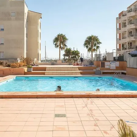 Cabana & Au Pied Du Port Eronne شقة آجد